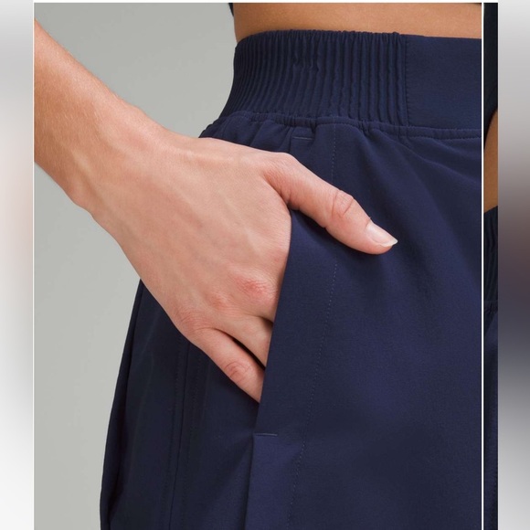 NWT Lululemon Stretch Woven Relaxed-Fit High-Rise Short 4"/ 
Night Sea - Picture 3 of 5